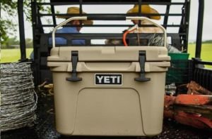 Hard Coolers YETI